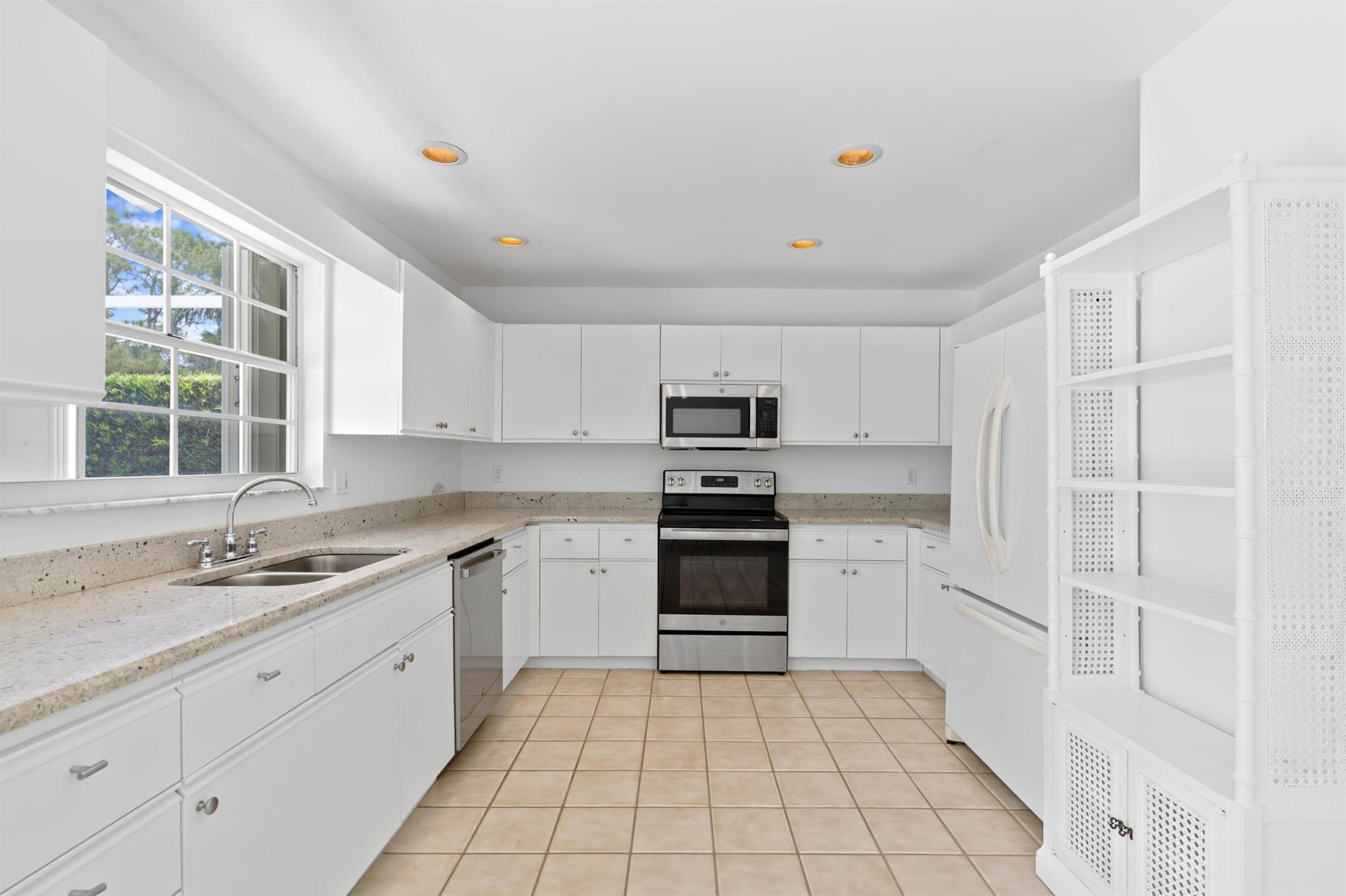 NORTH PASSAGE - Residential