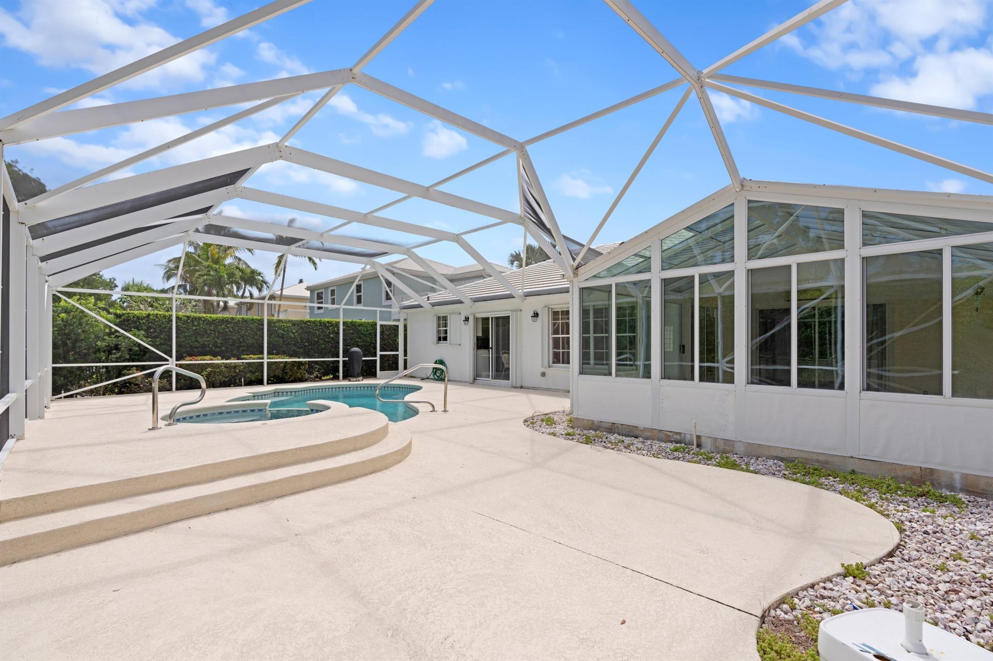 NORTH PASSAGE - Residential