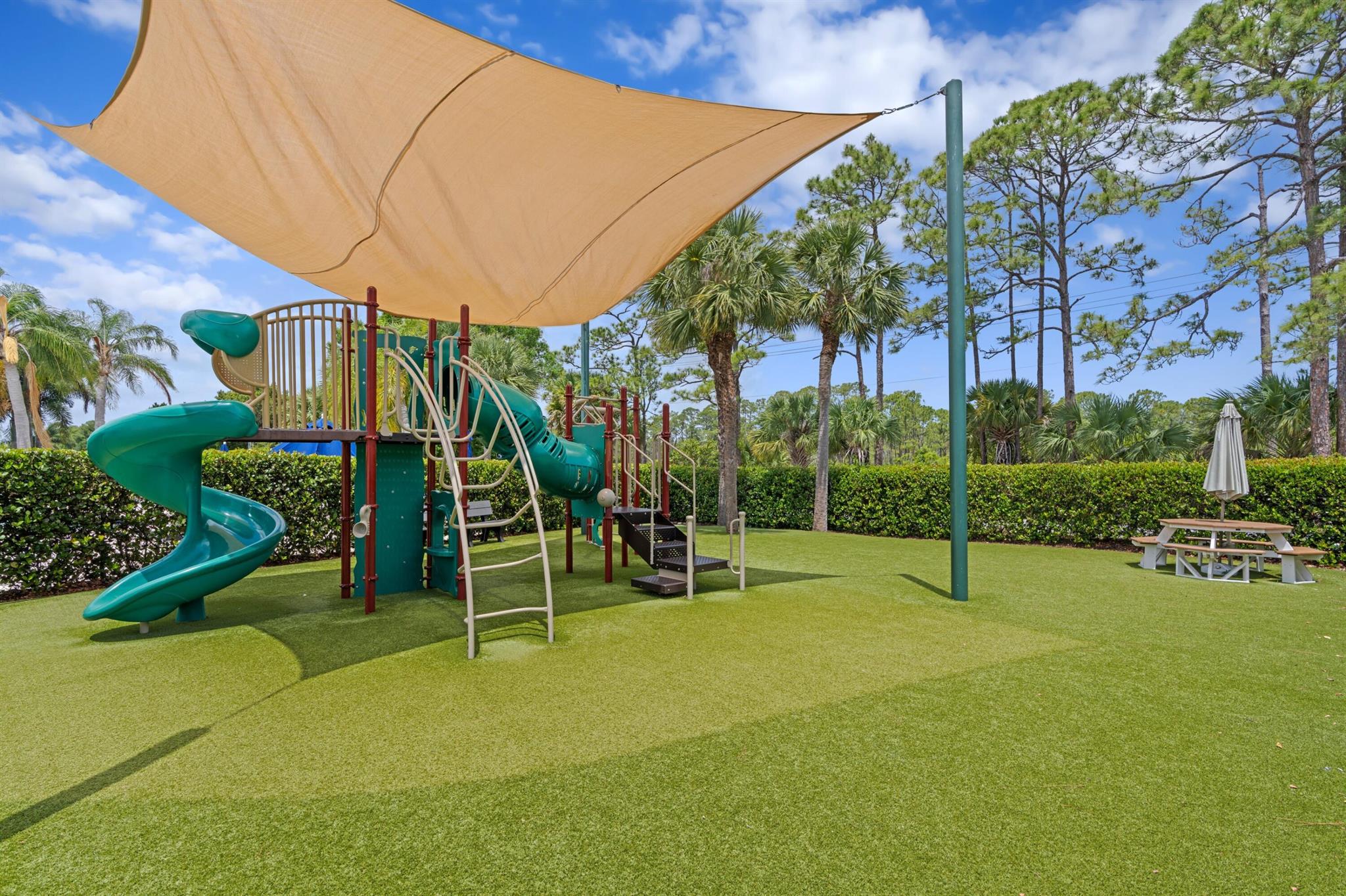 NORTH PASSAGE - Residential