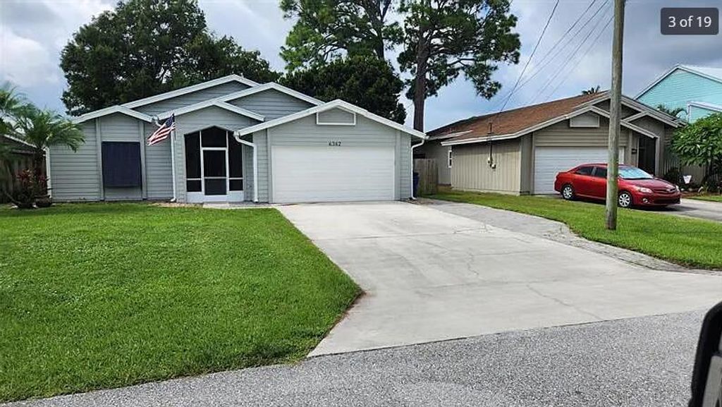 Photo of 6362 Mullin Street, Jupiter, FL 33458 (MLS # R11037608)