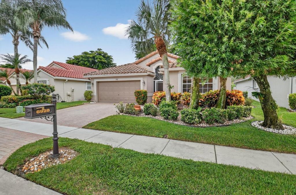 Photo of 6928 Lismore Avenue, Boynton Beach, FL 33437 (MLS # R11131462)