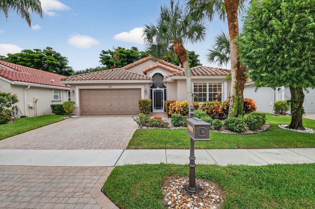 Photo of 6928 Lismore Avenue, Boynton Beach, FL 33437 (MLS # R11131462)