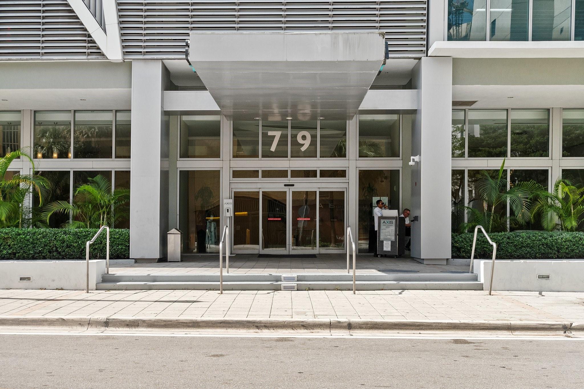 AXIS ON BRICKELL - Residential