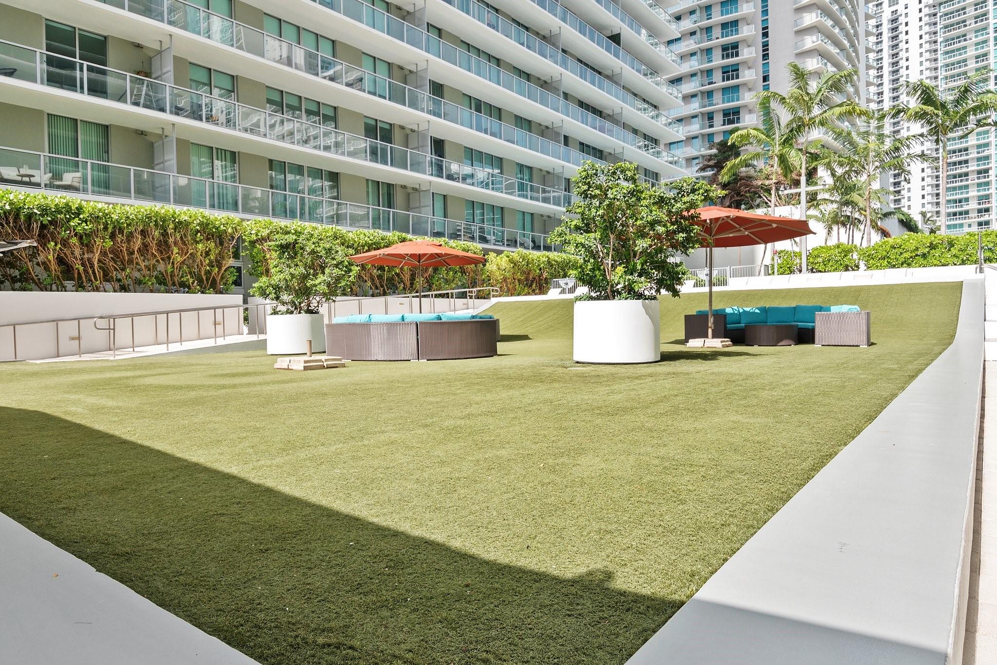 AXIS ON BRICKELL - Residential