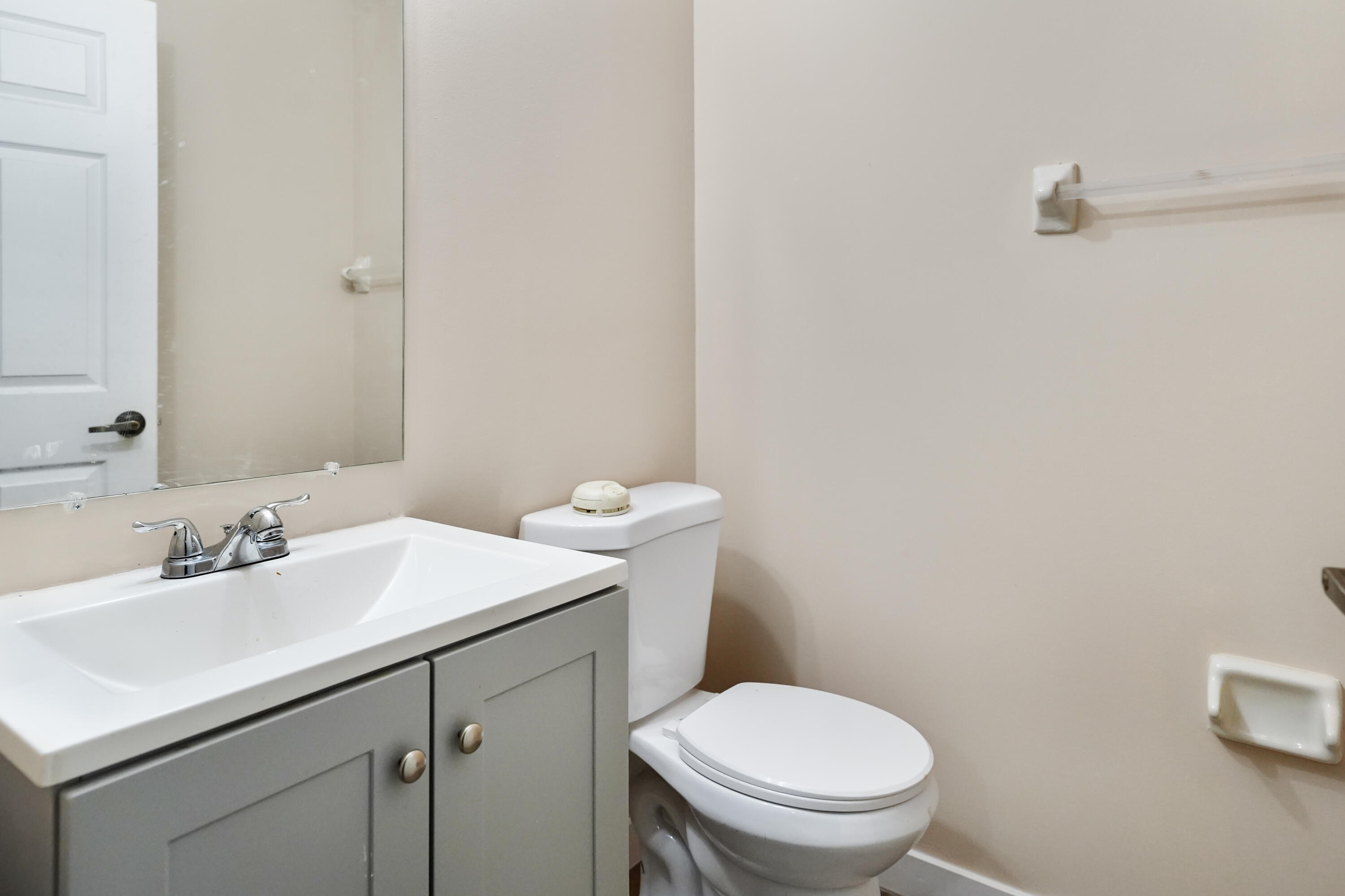 CEDARS WOODS HOMES CONDO - Residential Lease