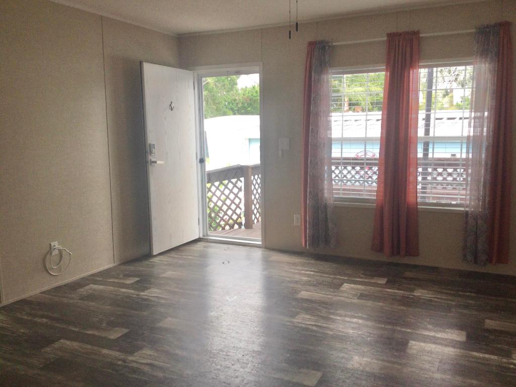 Sunshine Manor Mobile Home Park - Residential