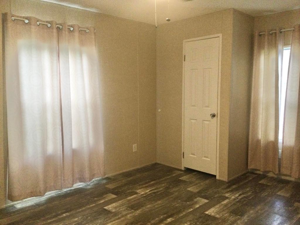 Sunshine Manor Mobile Home Park - Residential