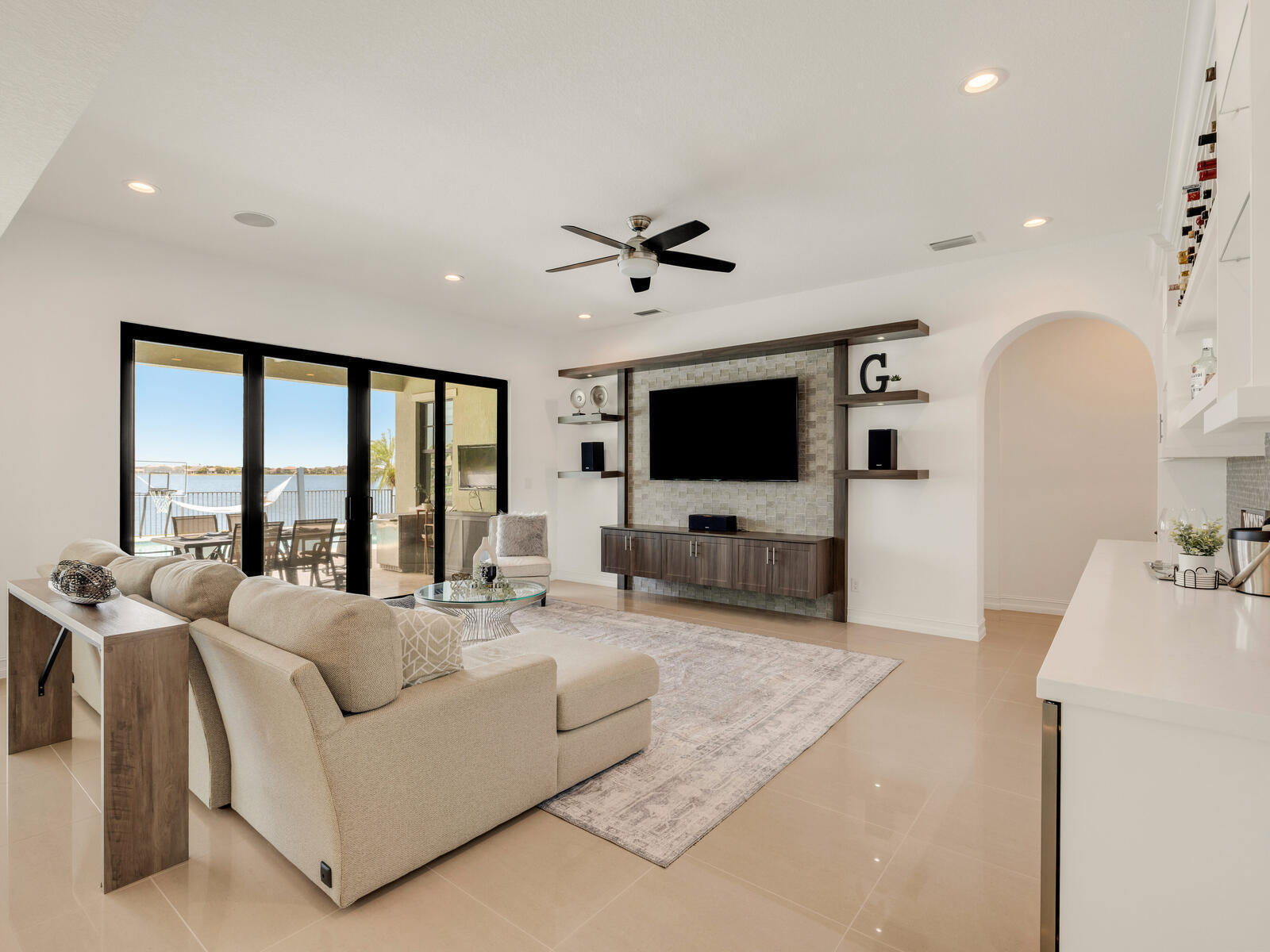 BRUSCHI PROPERTY - Residential