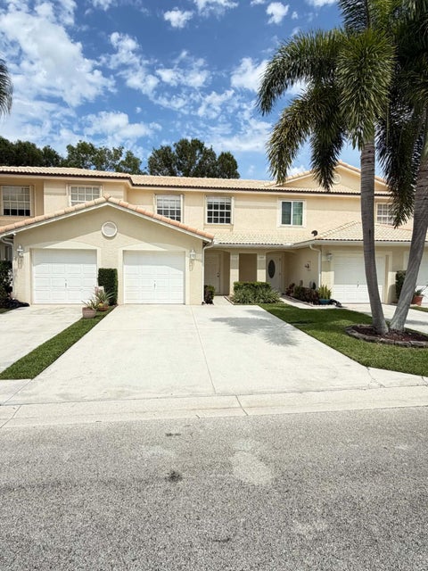 Photo of 111 FOX MEADOW Run, Jupiter, FL 33458 (MLS # B26066952)
