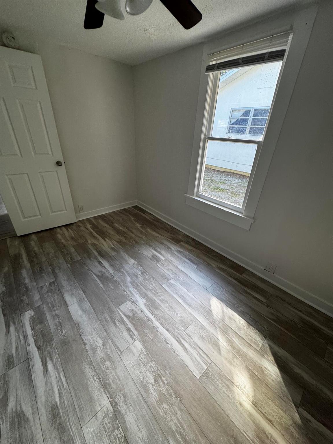 LAKE WORTH TOWN OF - Residential Lease