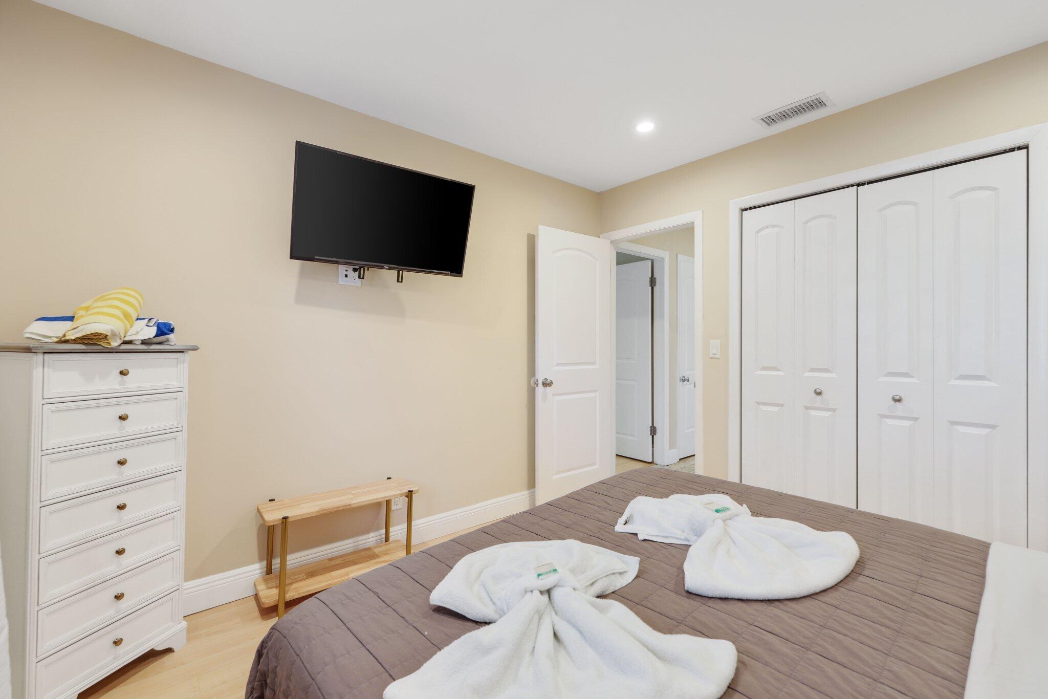 TROPIC PALMS 1 - Residential