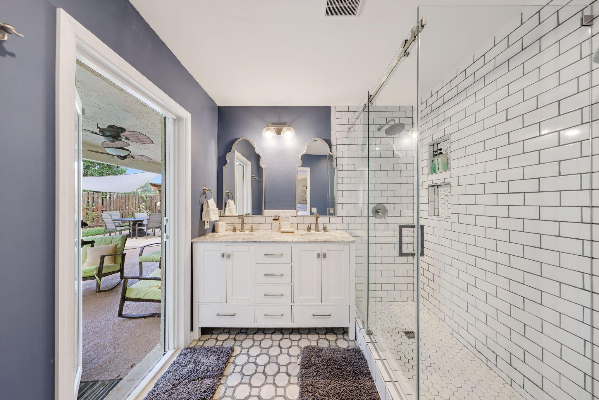 TROPIC PALMS 1 - Residential