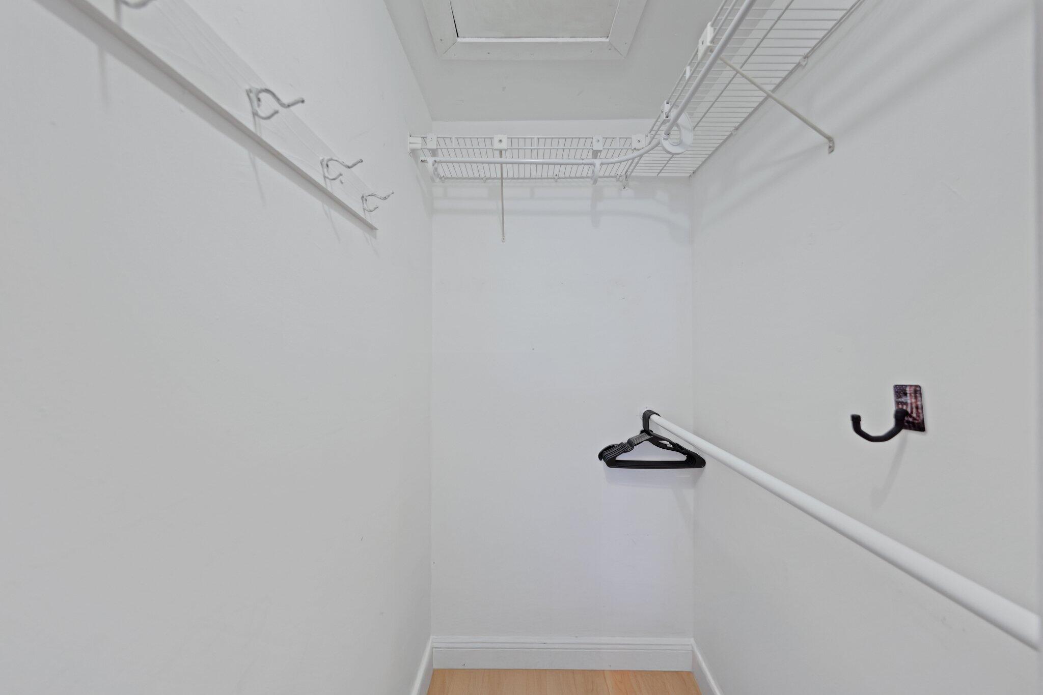 TROPIC PALMS 1 - Residential