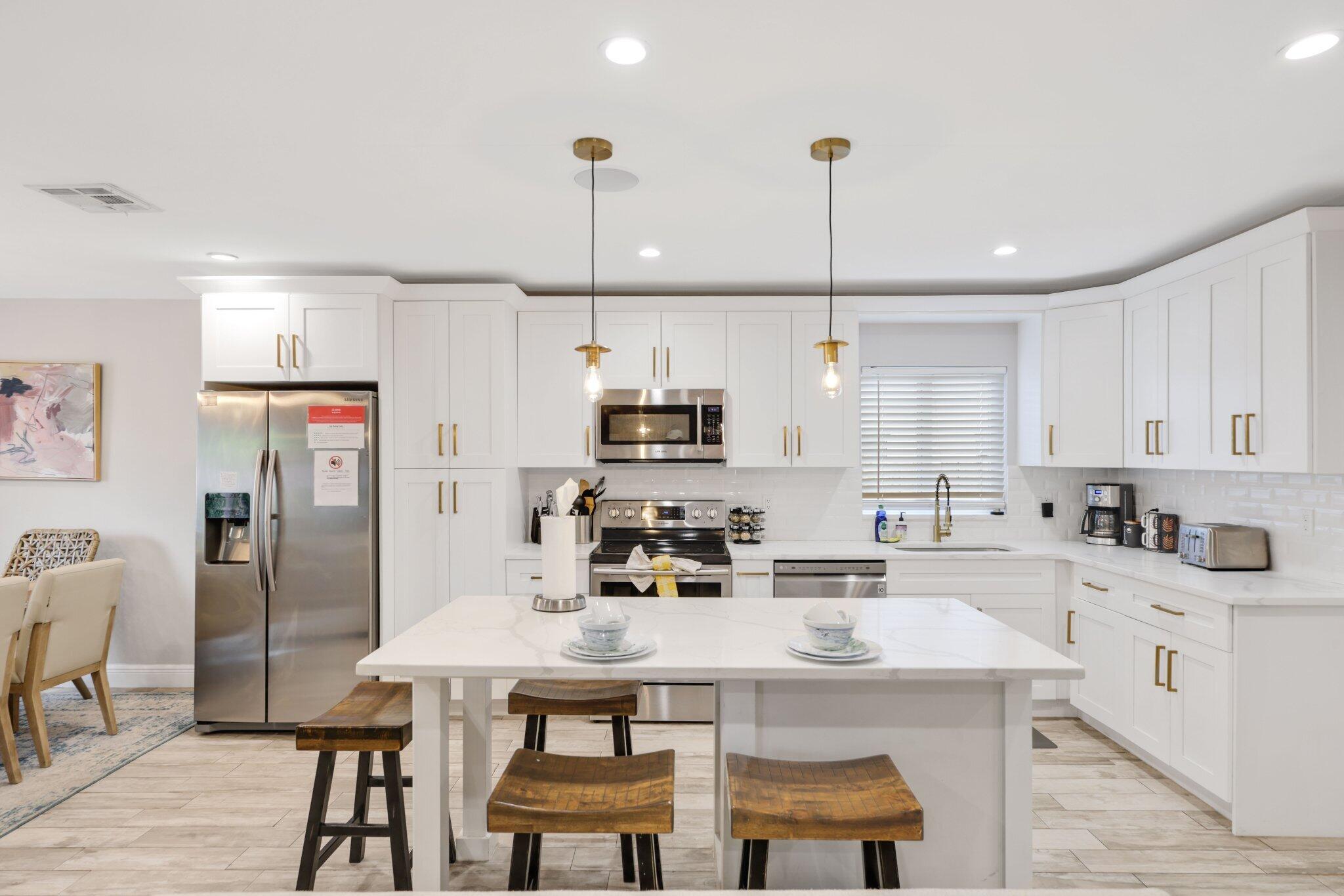 TROPIC PALMS 1 - Residential