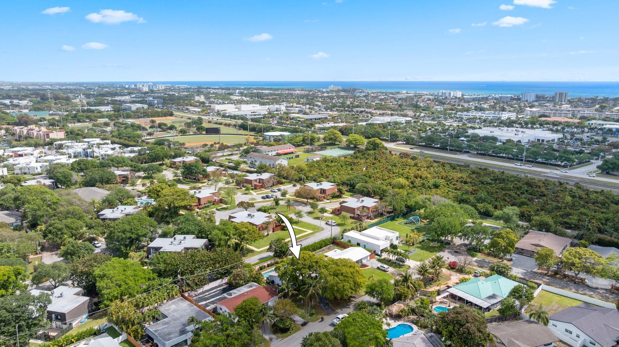 TROPIC PALMS 1 - Residential