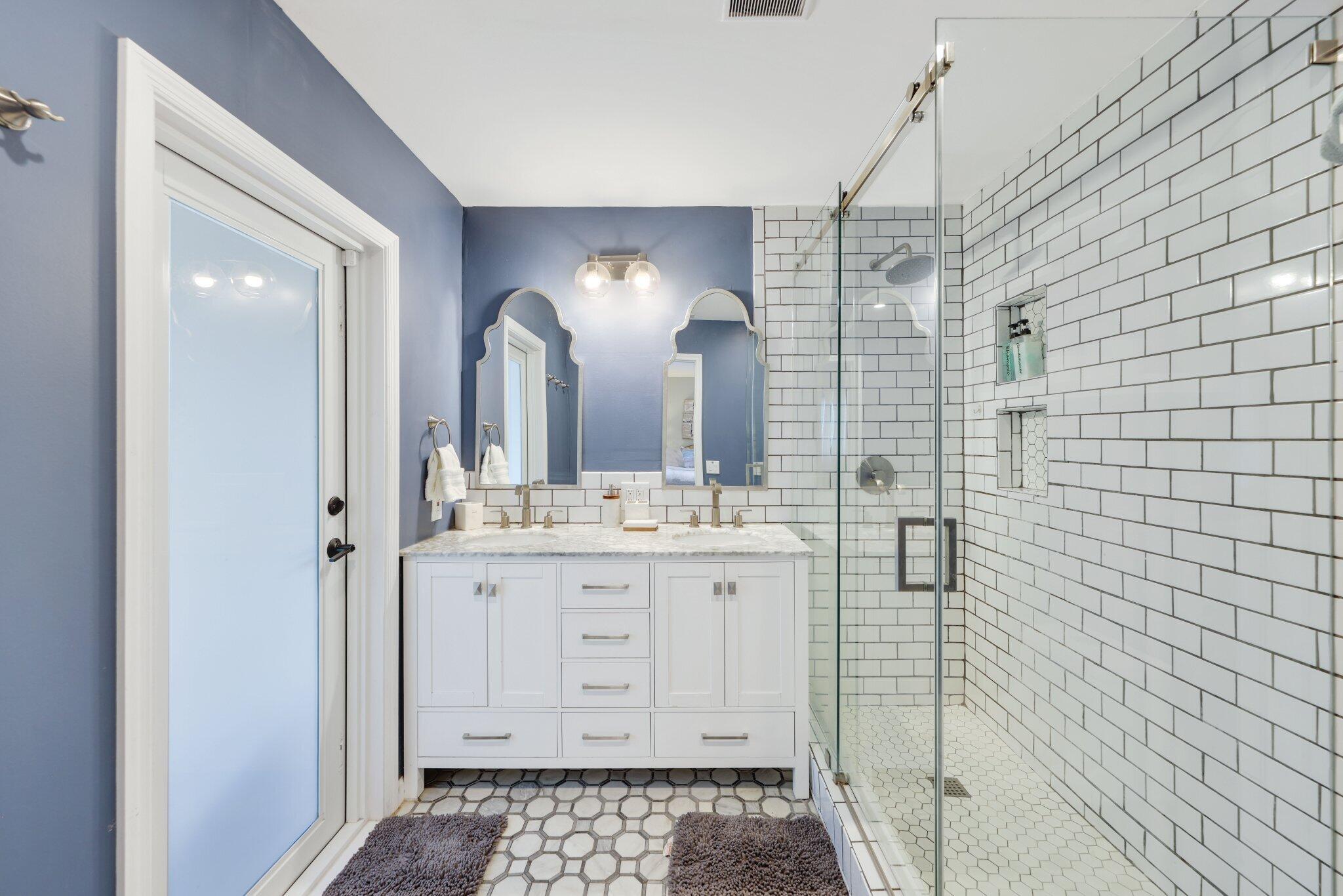 TROPIC PALMS 1 - Residential