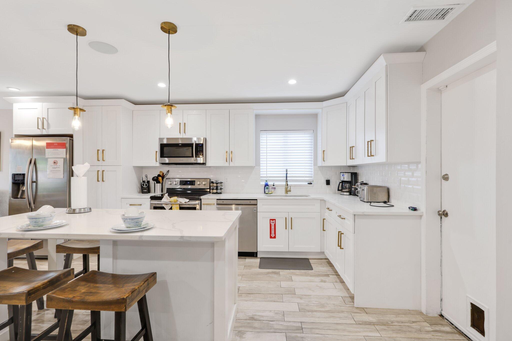 TROPIC PALMS 1 - Residential