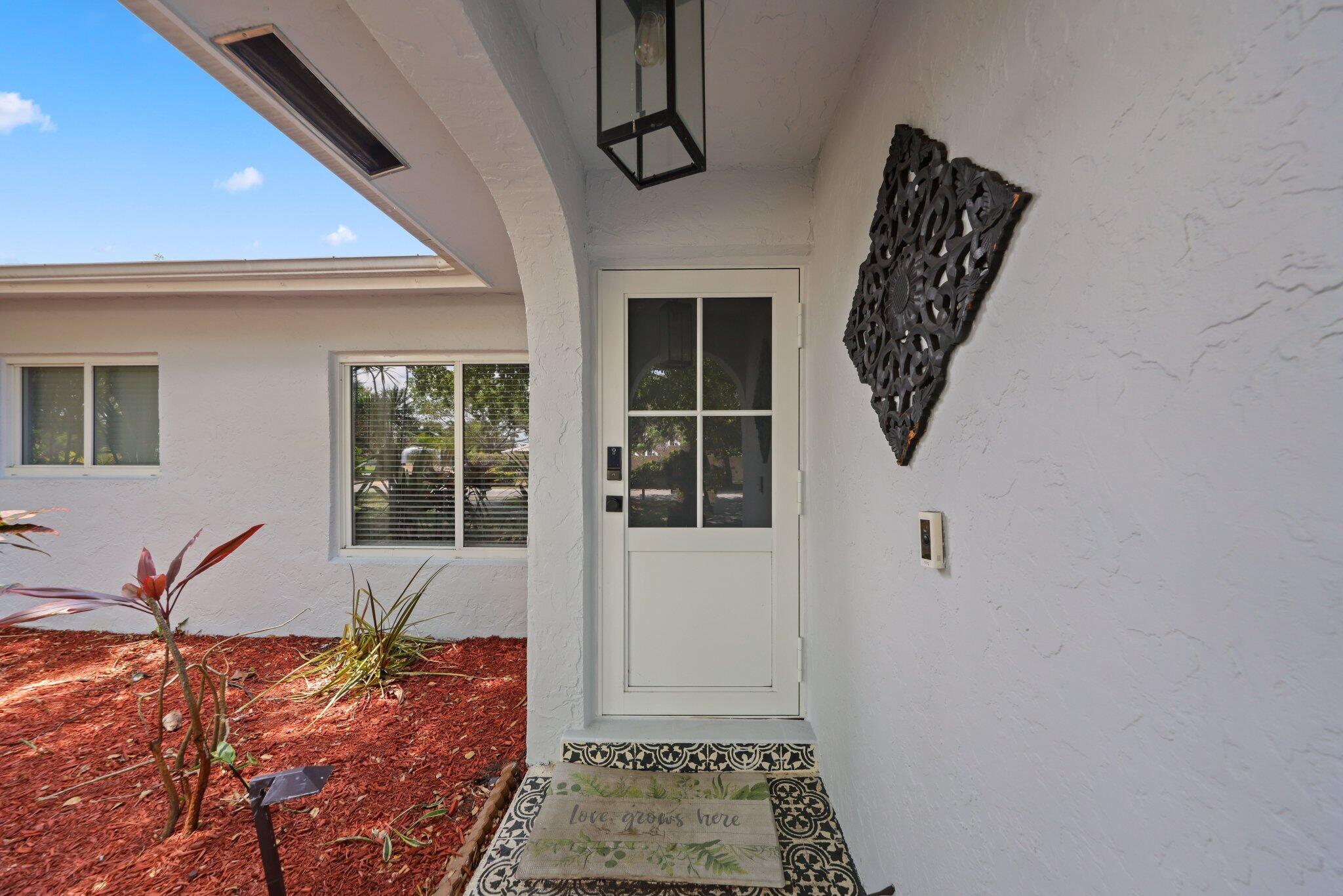 TROPIC PALMS 1 - Residential