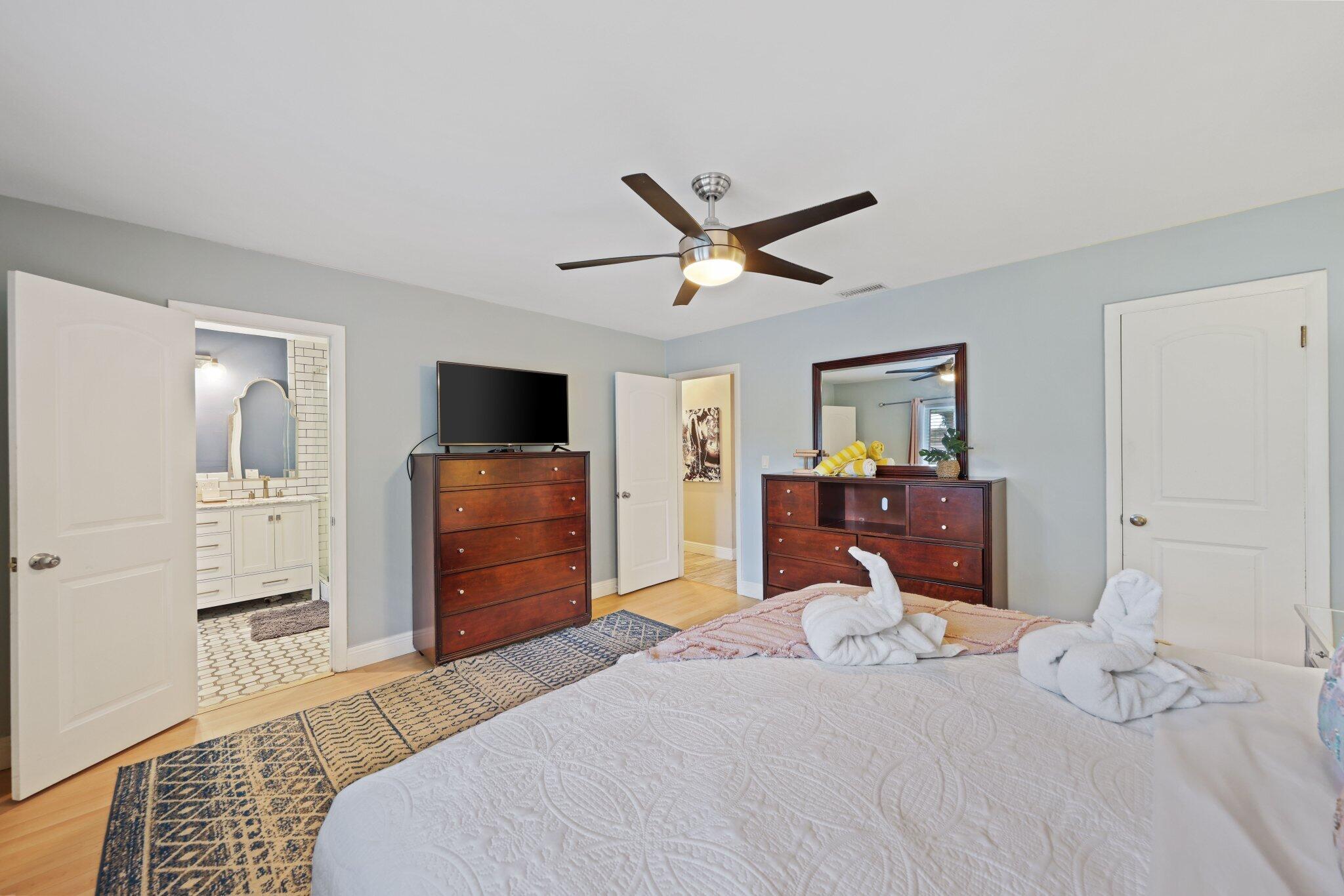 TROPIC PALMS 1 - Residential