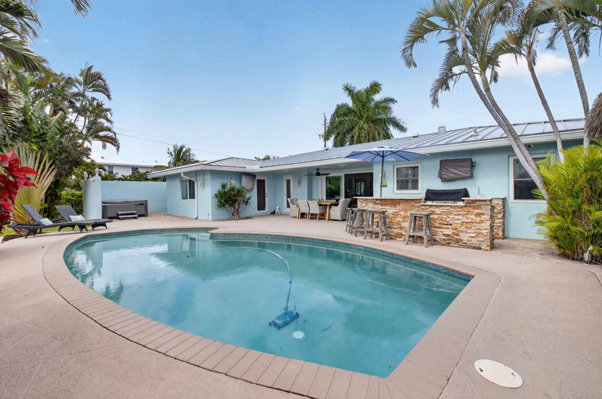 CARIBBEAN KEYS - Residential