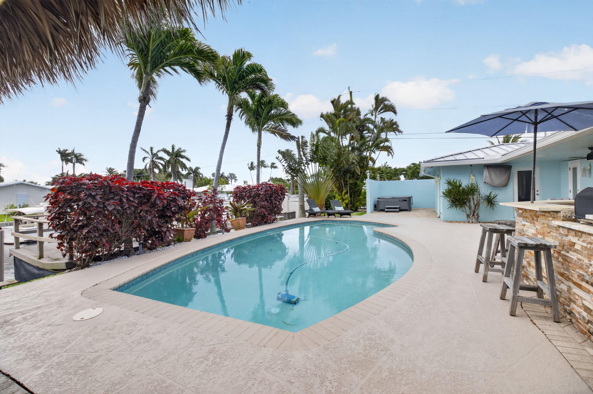 CARIBBEAN KEYS - Residential