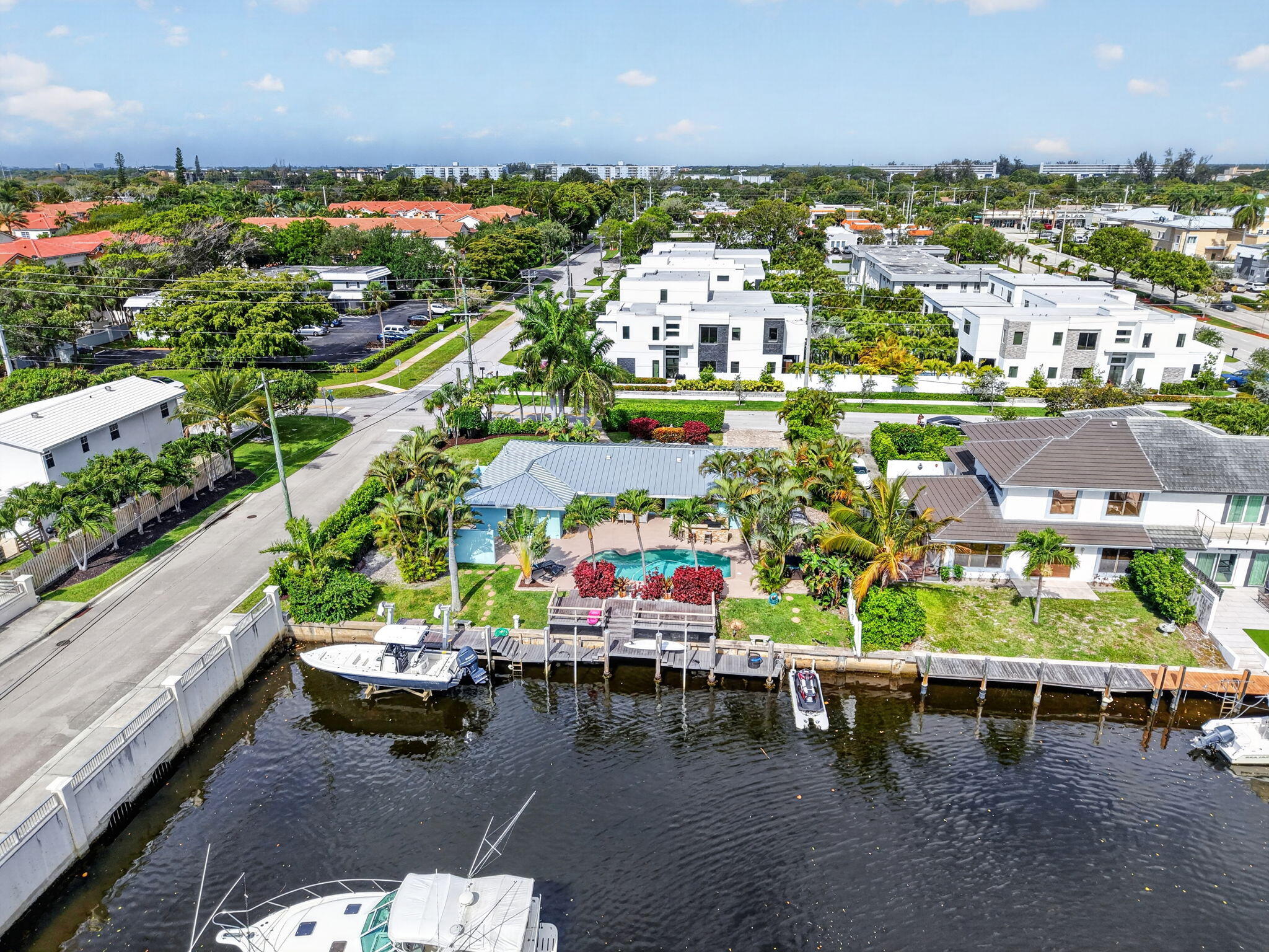 CARIBBEAN KEYS - Residential