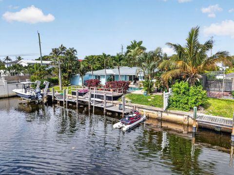 Photo of 5800 NE 7th Avenue, Boca Raton, FL 33487 (MLS # B26016467)