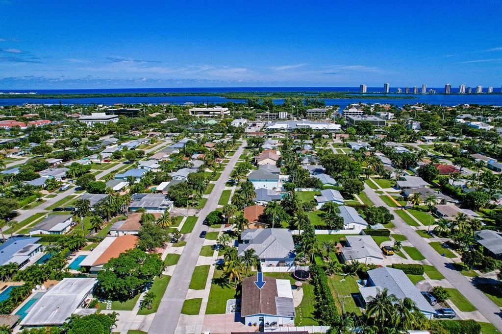 Photo of 440 Harbour Road, North Palm Beach, FL 33408 (MLS # R10752949)