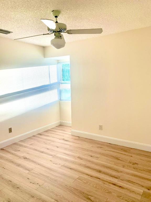 LA MANCHA - Residential Lease