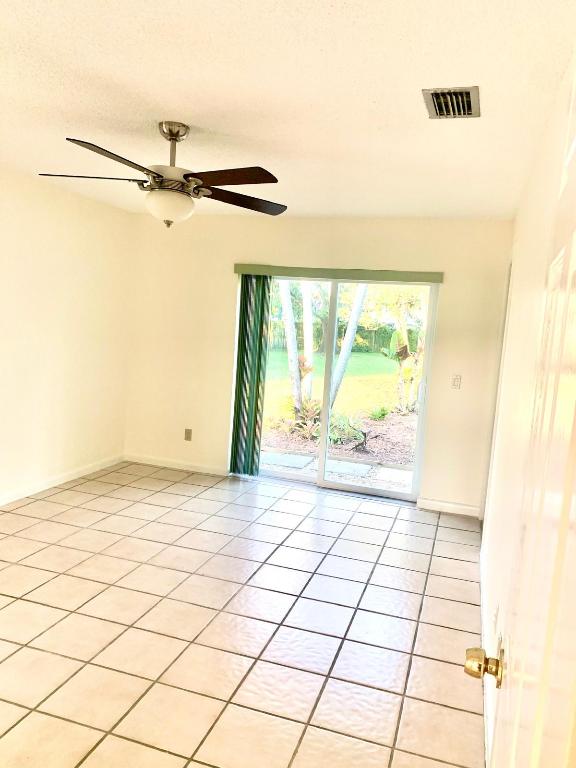 LA MANCHA - Residential Lease