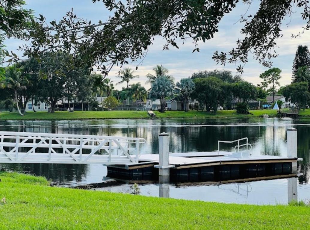 LA MANCHA - Residential Lease