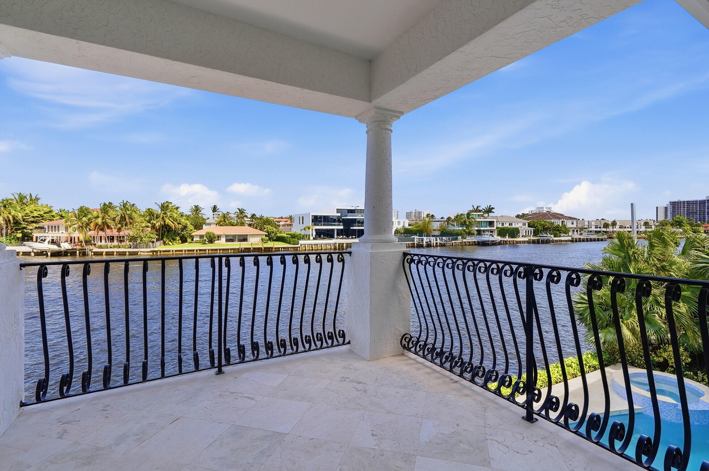 CARIBBEAN KEYS - Residential