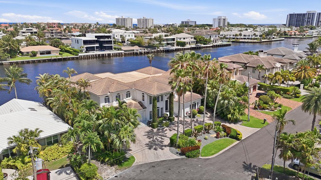 Photo of 5600 Coastal Drive, Boca Raton, FL 33487 (MLS # B26031301)