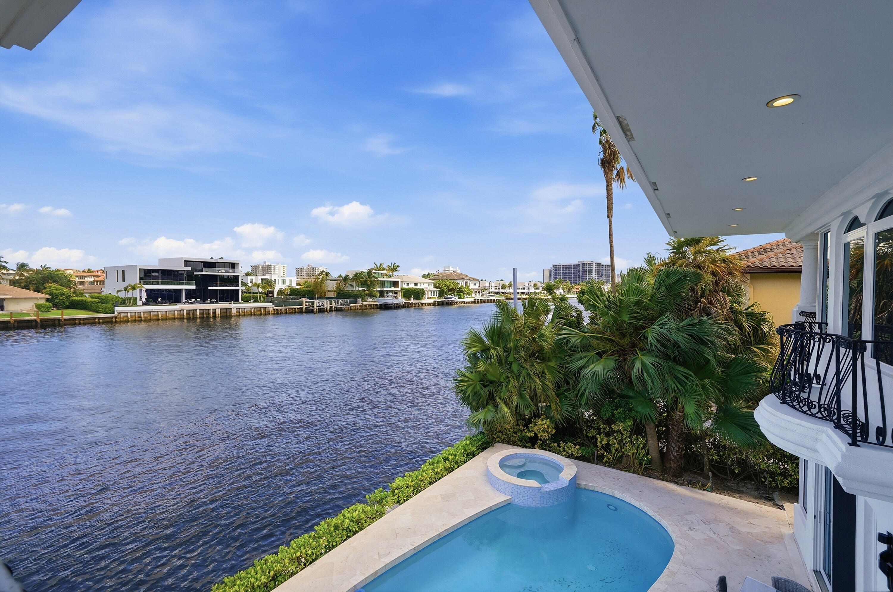 CARIBBEAN KEYS - Residential