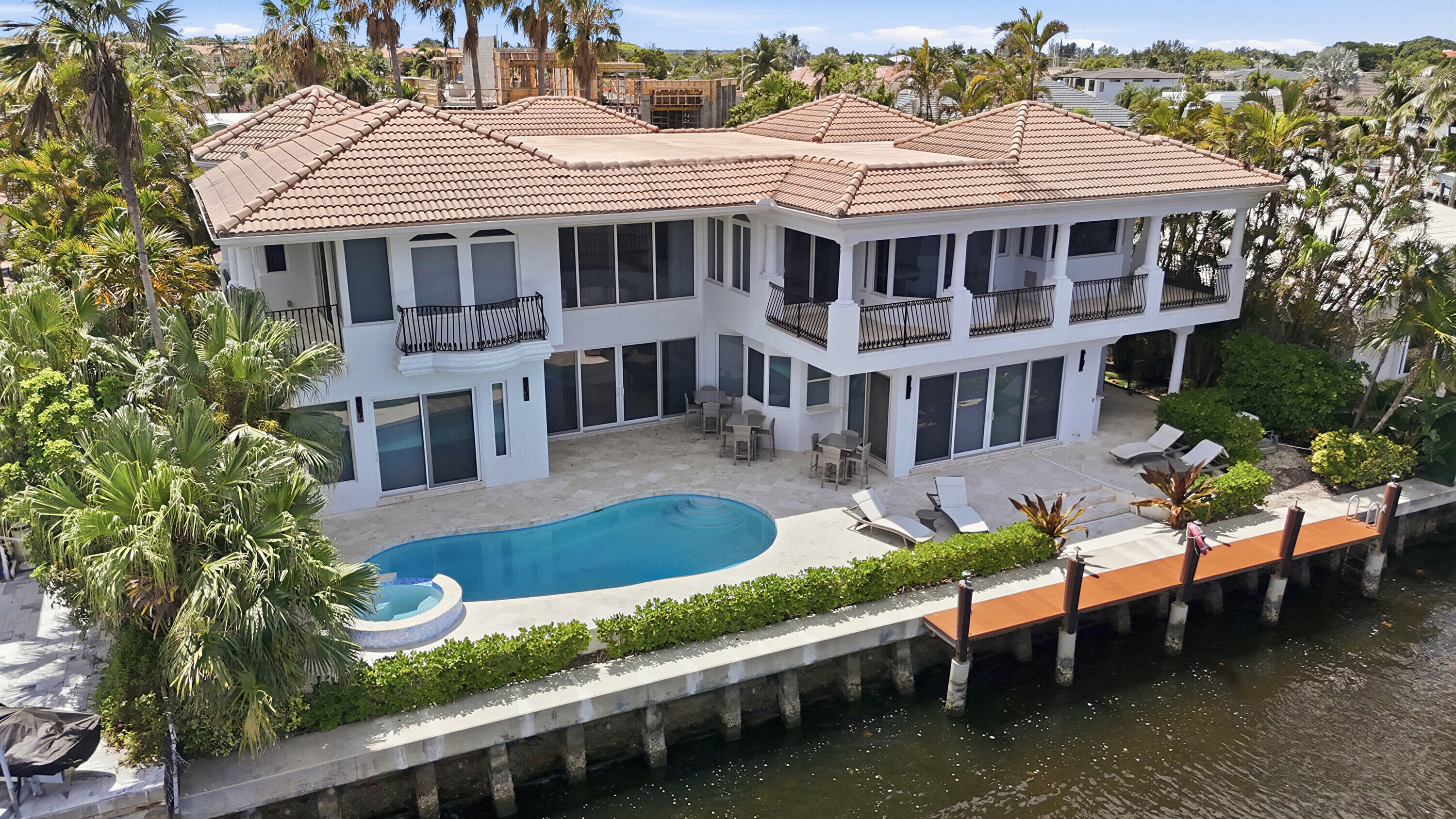 CARIBBEAN KEYS - Residential