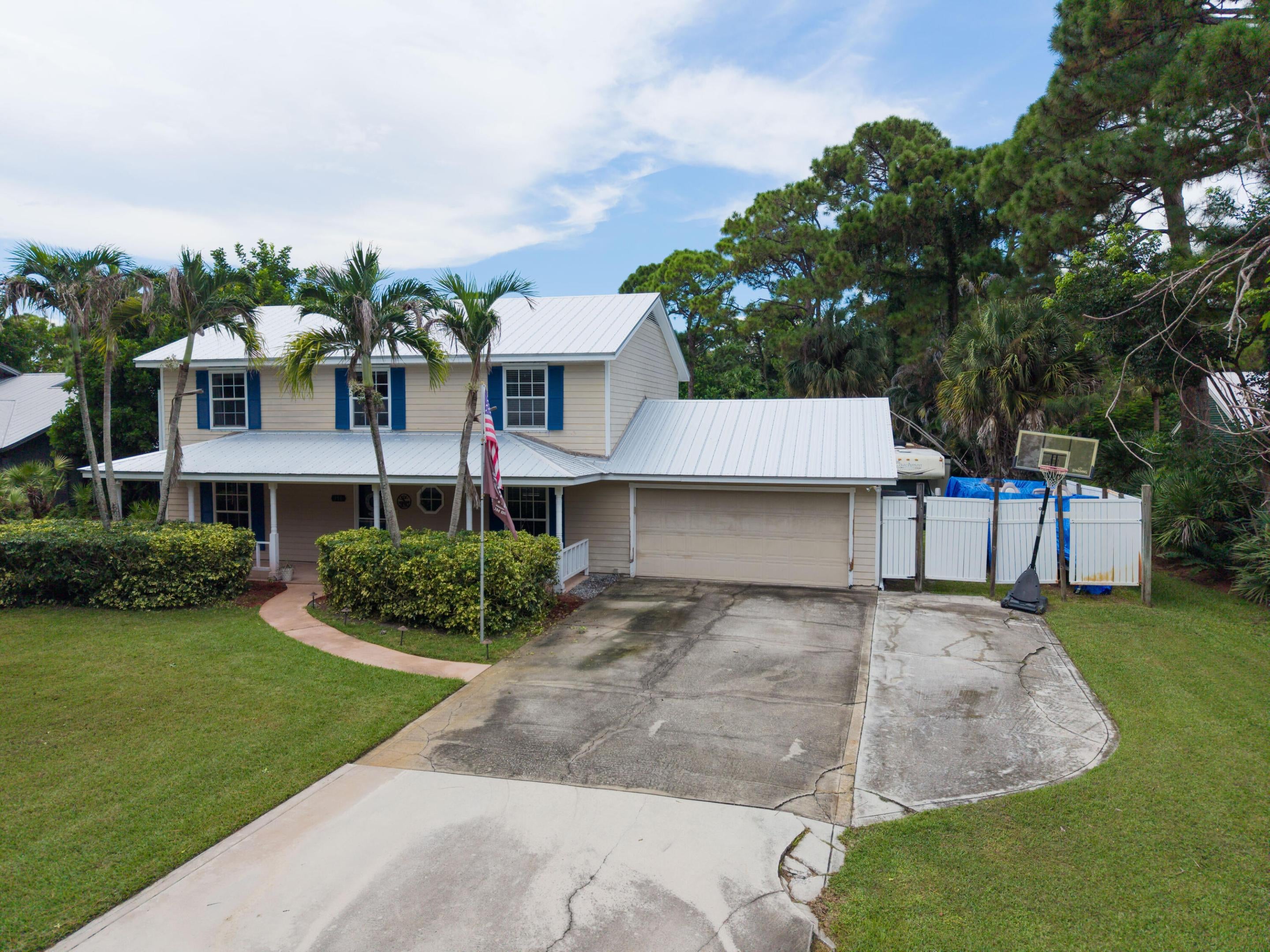 330 NE TOWN Terrace