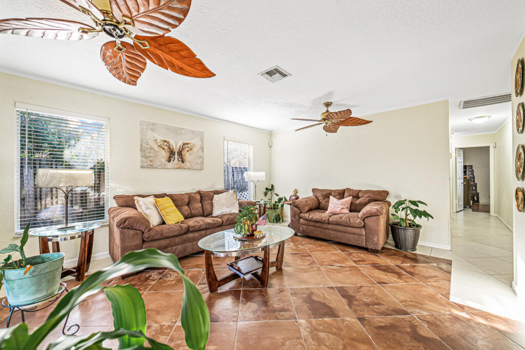 SOUTH SHORE 2 OF WELLINGT - Residential Lease