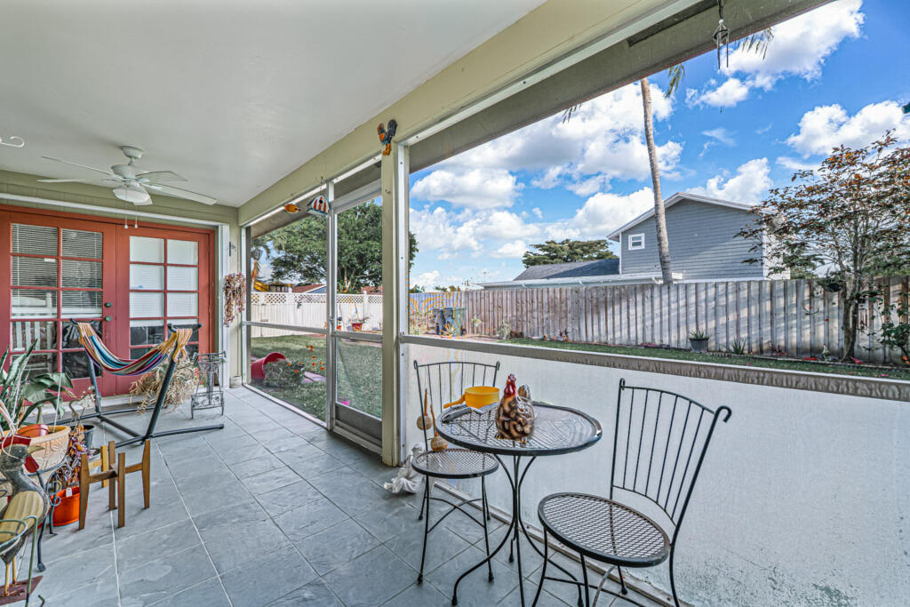 SOUTH SHORE 2 OF WELLINGT - Residential Lease