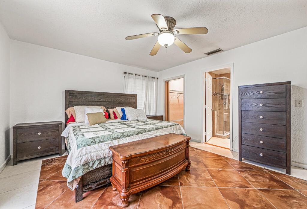 SOUTH SHORE 2 OF WELLINGT - Residential Lease