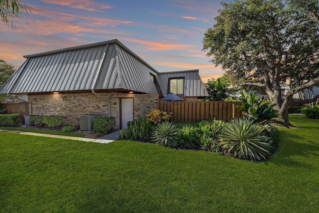 Photo of 1420 Ocean Way #30c, Jupiter, FL 33477 (MLS # R11136135)