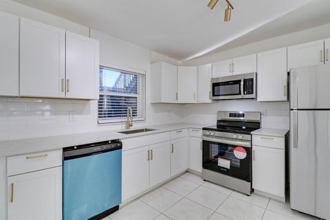 6531 SE Federal Highway J104 Stuart FL 34997