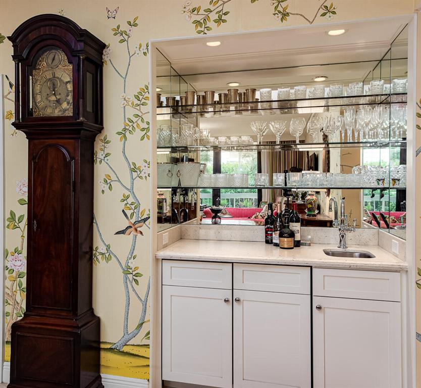 THREE THIRTY OCEAN CONDO - Residential