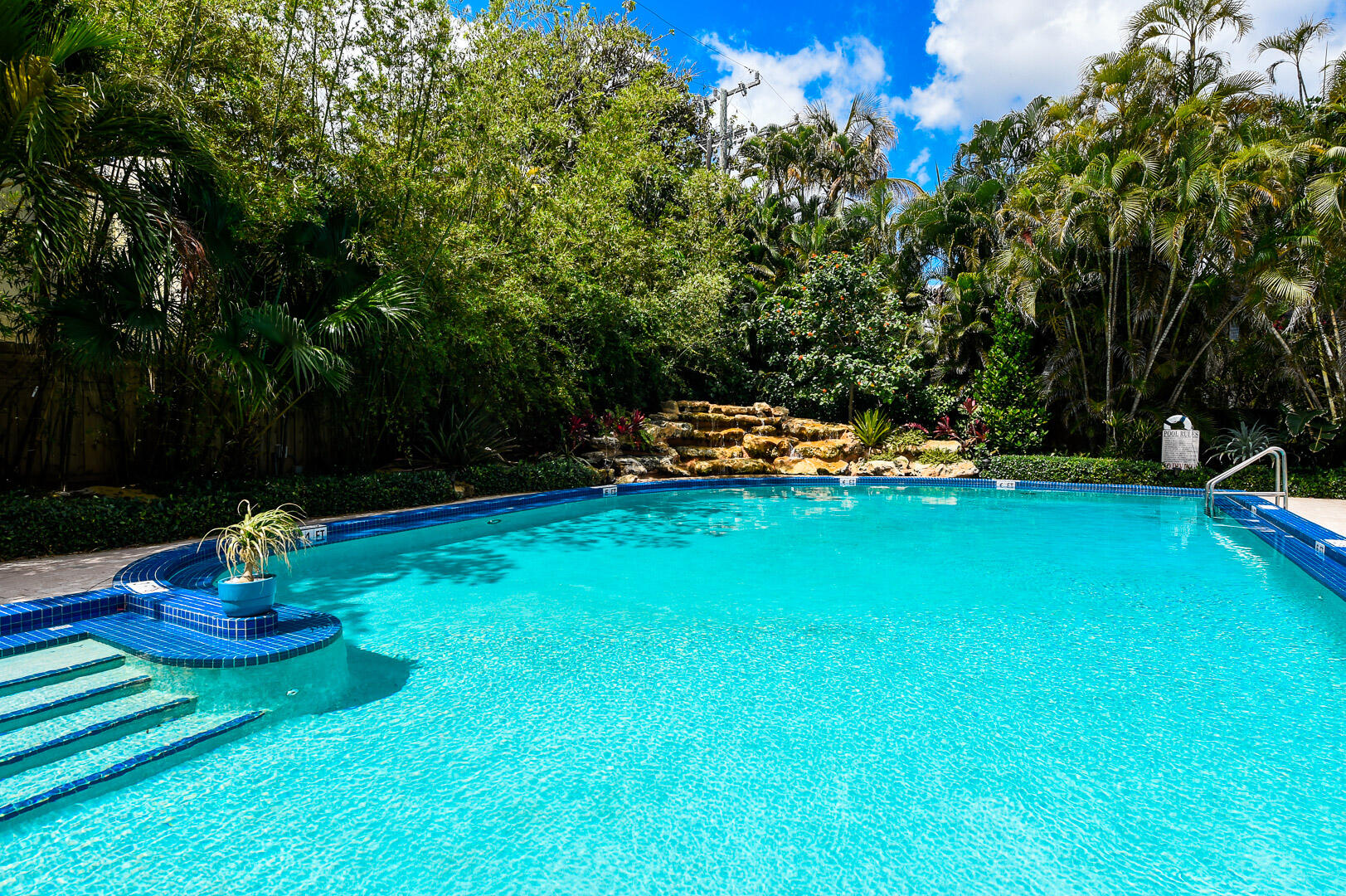 THREE THIRTY OCEAN CONDO - Residential