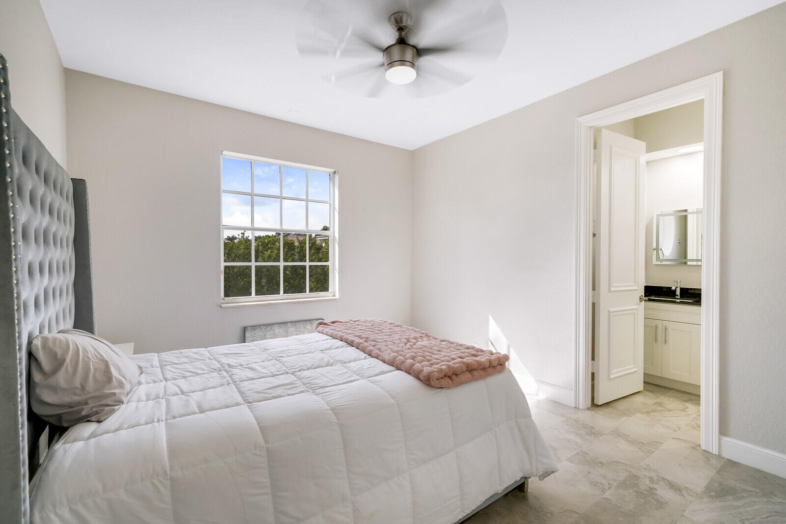 BRISTOL POINTE - Residential