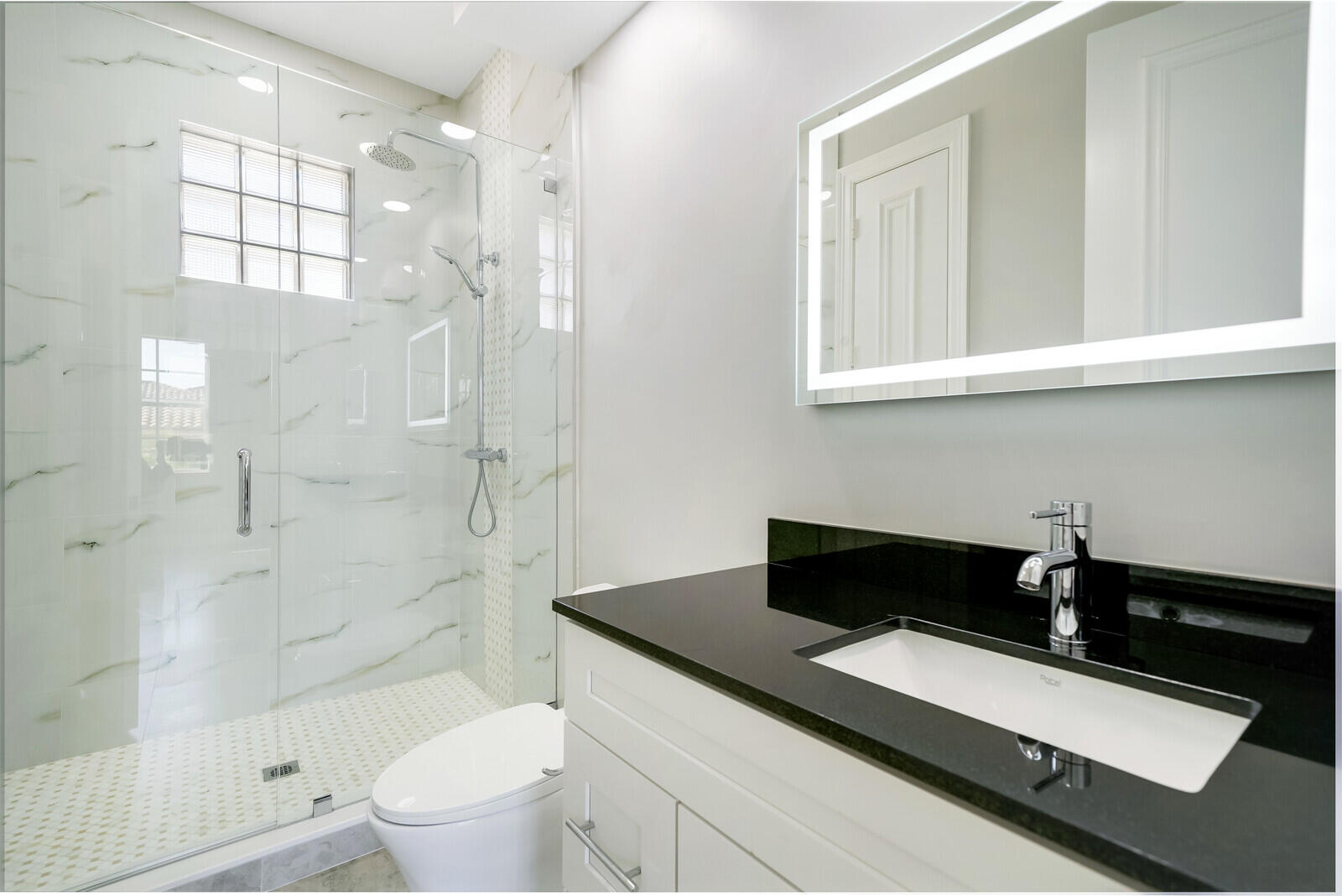 BRISTOL POINTE - Residential