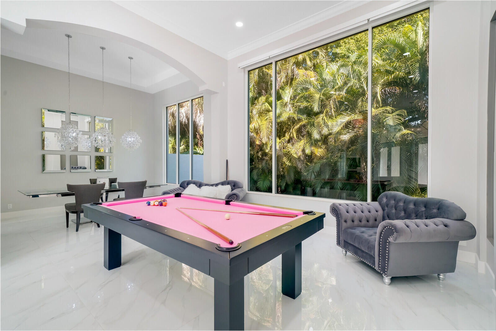 BRISTOL POINTE - Residential