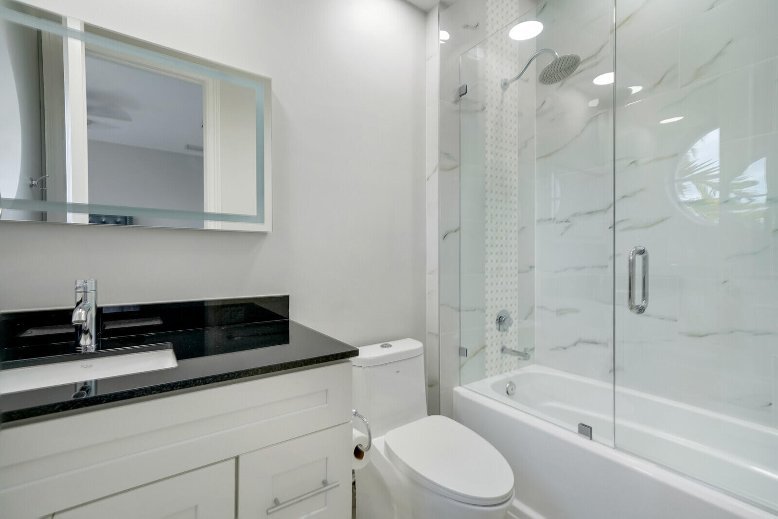 BRISTOL POINTE - Residential