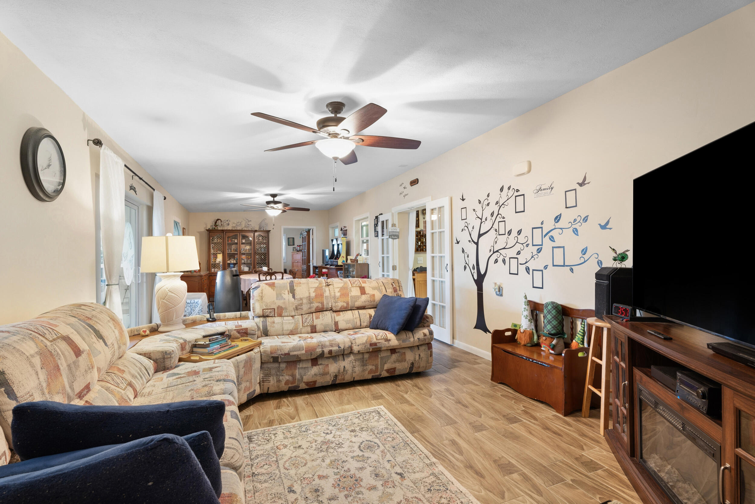 1341 SE Seashell Lane