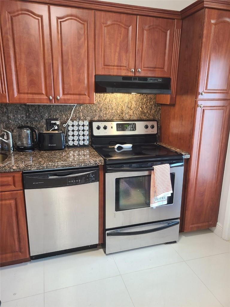 NO 49 PALM-AIRE COUNTRY CLUB - Residential