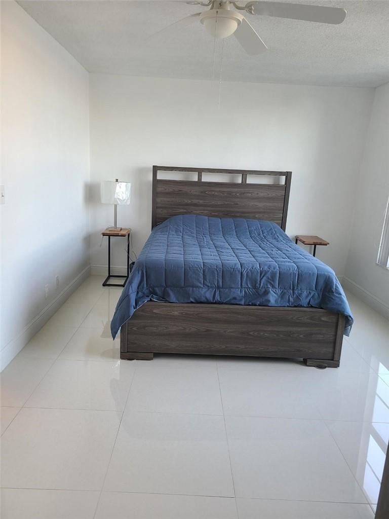 NO 49 PALM-AIRE COUNTRY CLUB - Residential